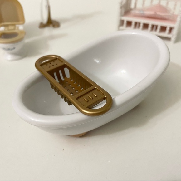 Calico Critters Miniature Doll House Furniture Assorted Accessories - Picture 11 of 16